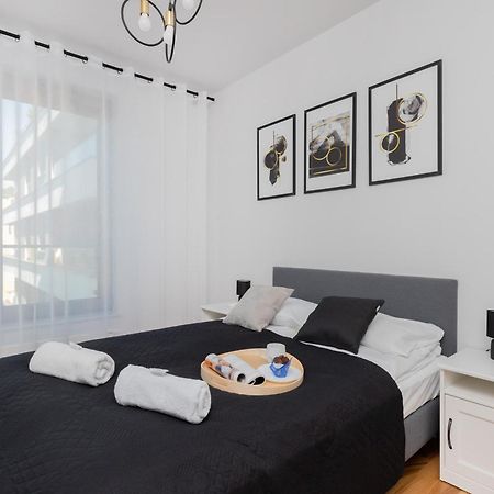 Plac Unii Apartment Gdynia By Noclegi Renters Zewnętrze zdjęcie