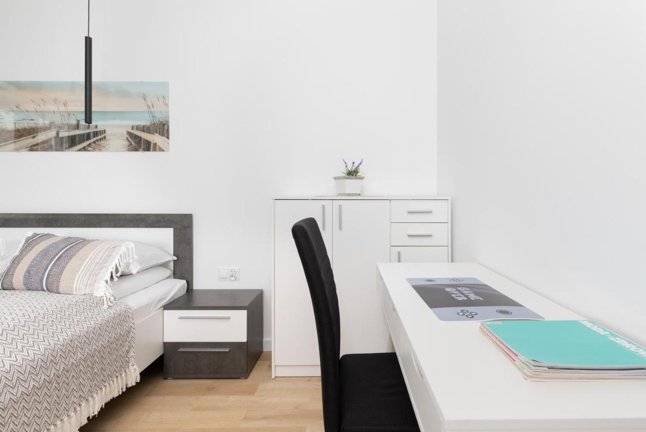 Plac Unii Apartment Gdynia By Noclegi Renters Zewnętrze zdjęcie